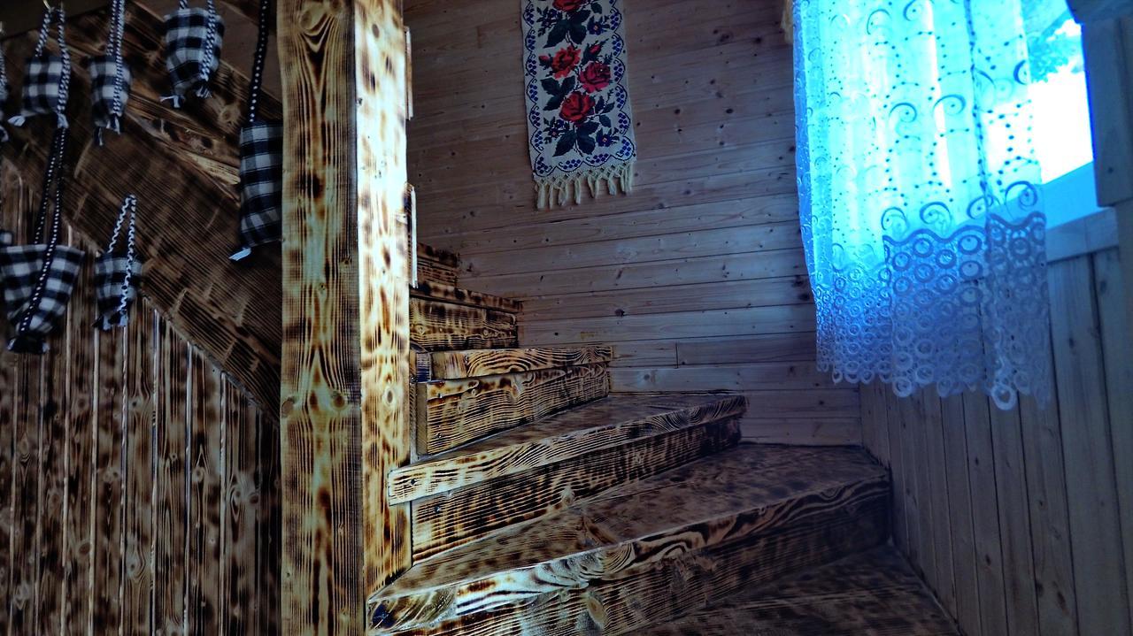 Pensiunea Lore&Sara Satu Sugatag Экстерьер фото